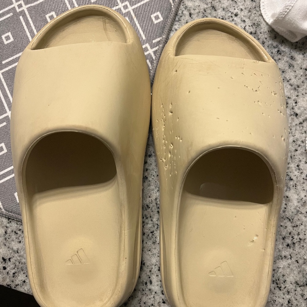 Yeezy Adidas